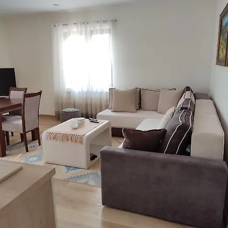 Apartment West *